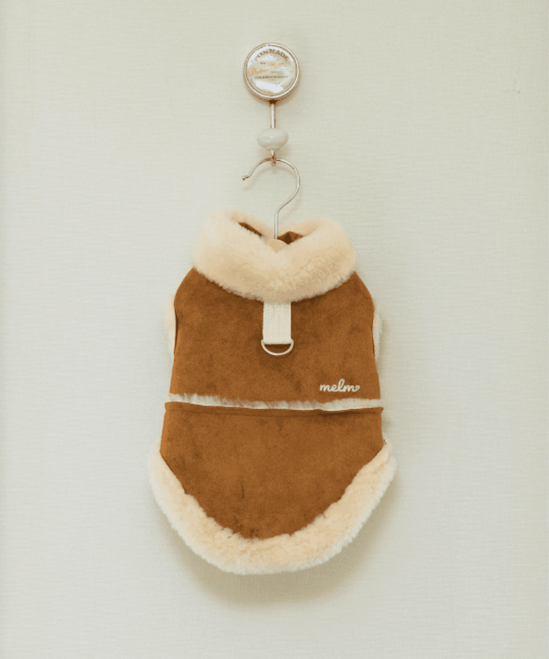 [멜름] (2차) 강아지무스탕 강아지하네스옷 버터시어링자켓