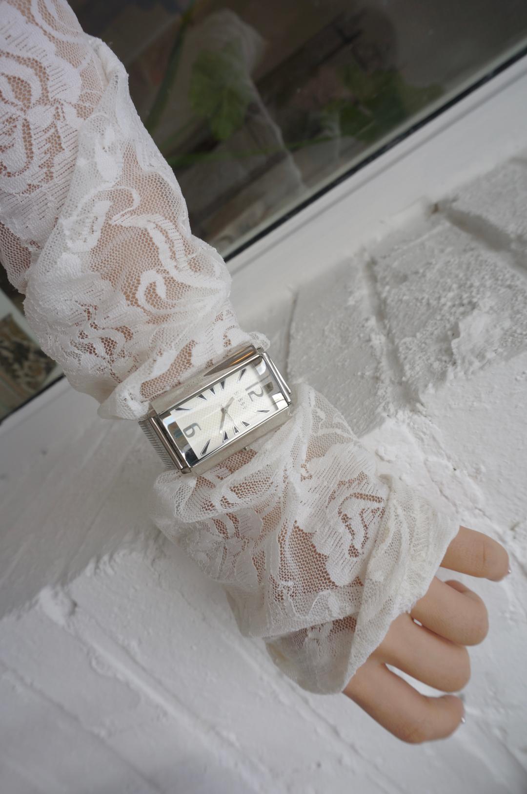 Big Cylinder Mesh Watch