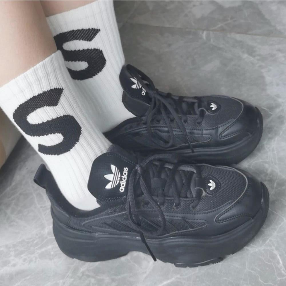 아디다스 오즈가이아 블랙 여성 키높이 운동화 올검 JQ4110 IG6045