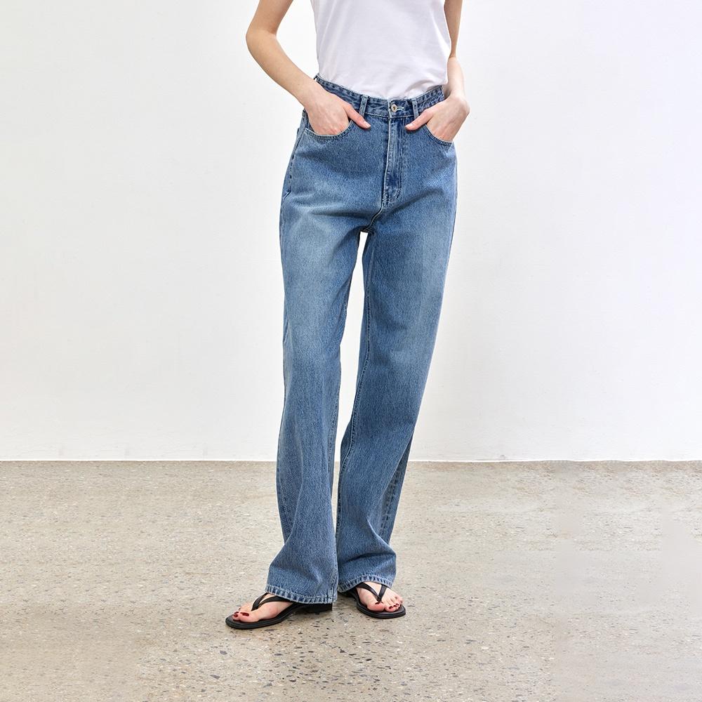 STRAIGHT MEDIUM BLUE DENIM
