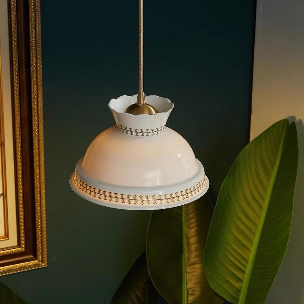 화이트 빈티지 천장 조명 펜던트 거실 식탁 카페 세라믹 황동조명