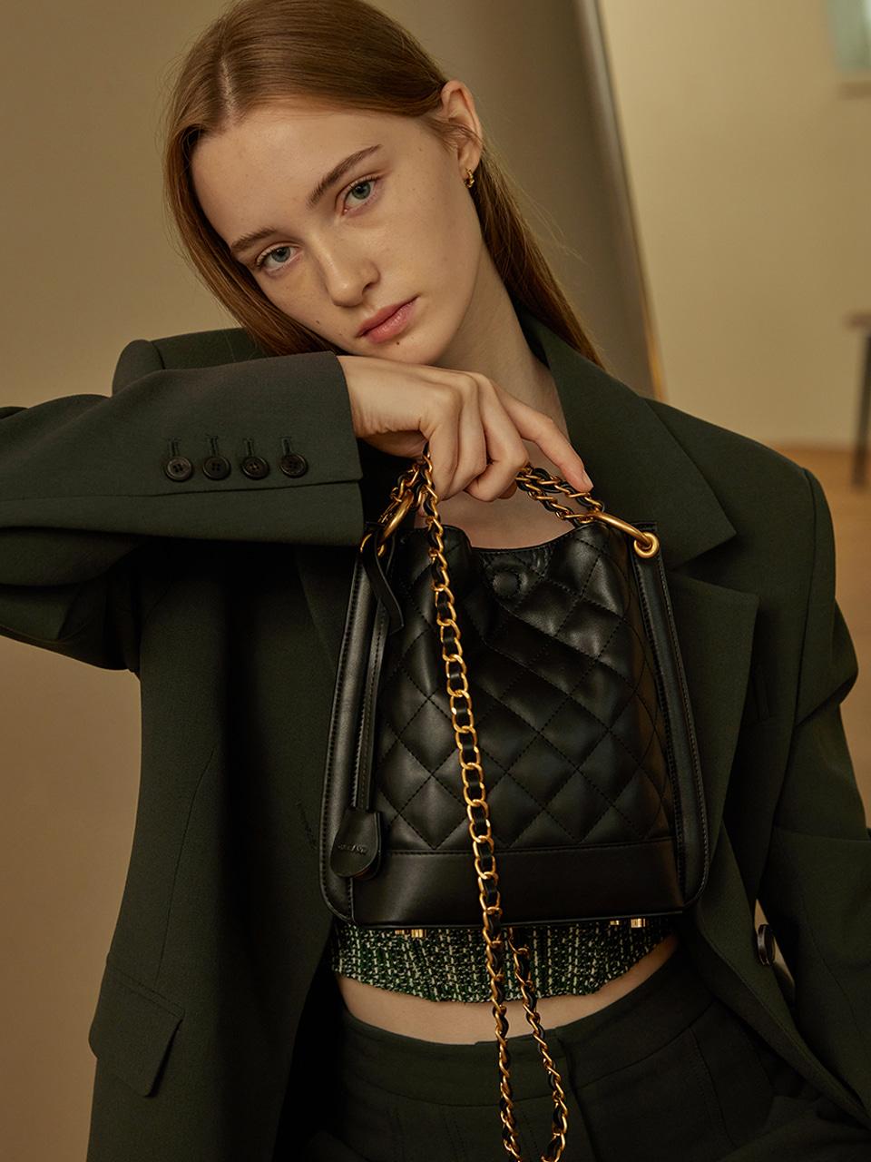 BLOCK QUILTING TINY KARMA Gold_Black