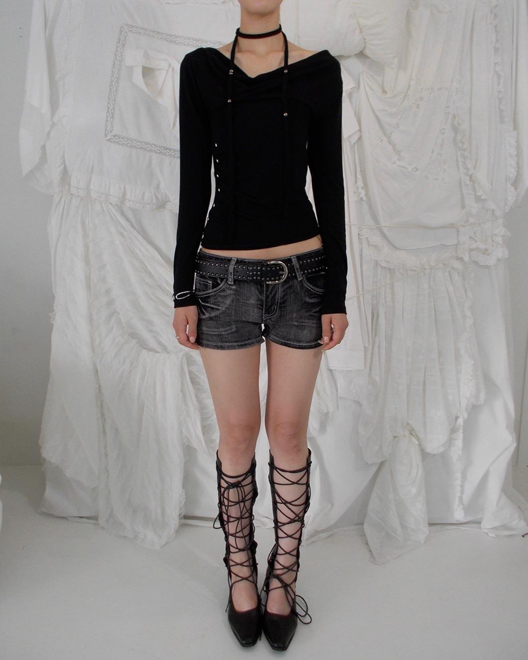 Drape Tucked T (black)