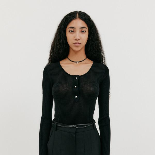 Round Neck Knit Top - Black
