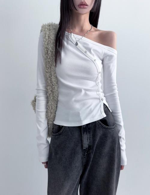 로웨어 curve off shoulder snap cardigan