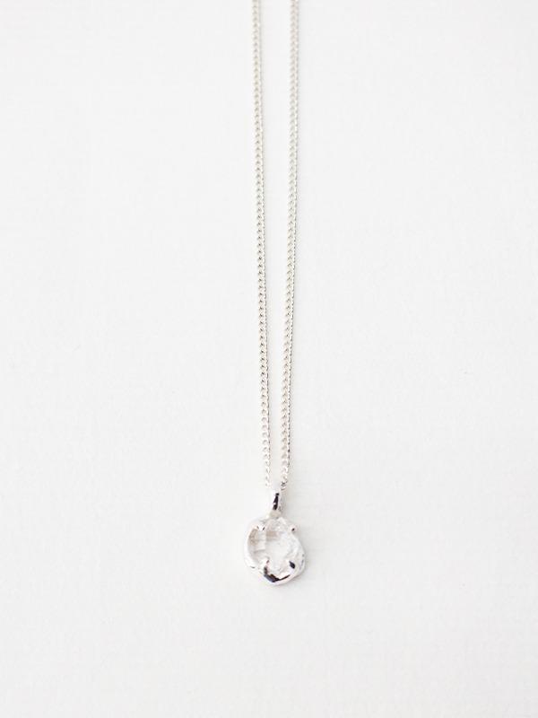 WHITE STONE NECKLACE (하키마다이아몬드)