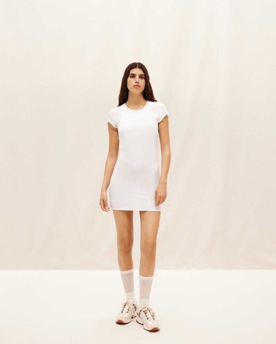 La robe NIKE+JACQUEMUS