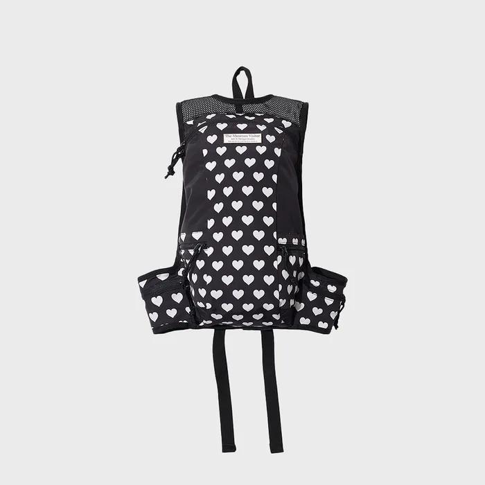 MESH MOUNTAINEERING HEART PRINTED BACKPACK (BLACK)