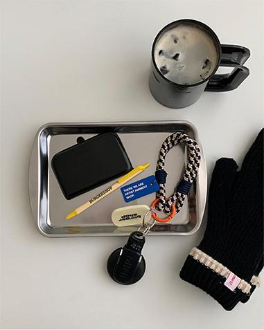 handle tray