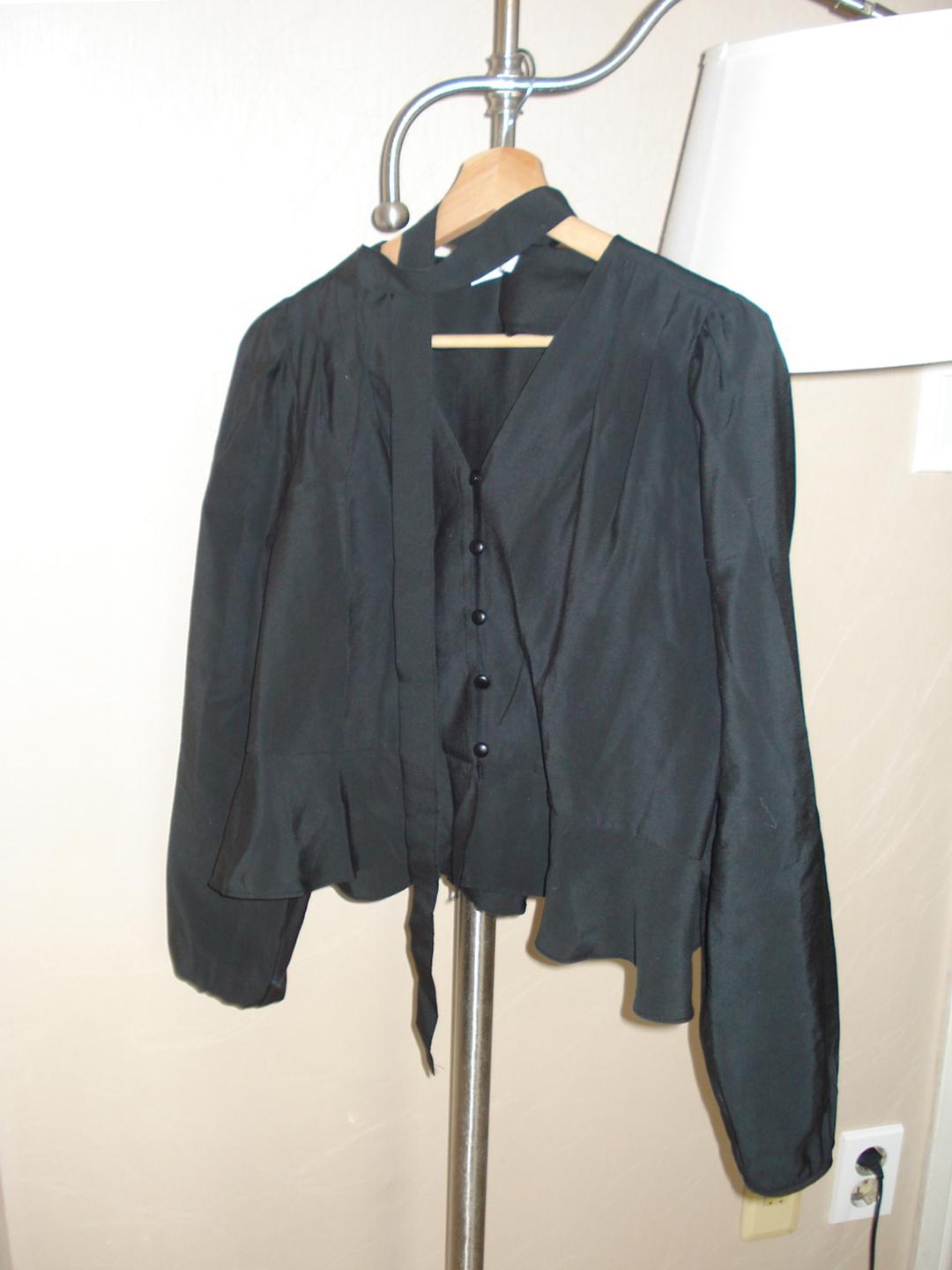 bell tie blouse *7일 이상 소요