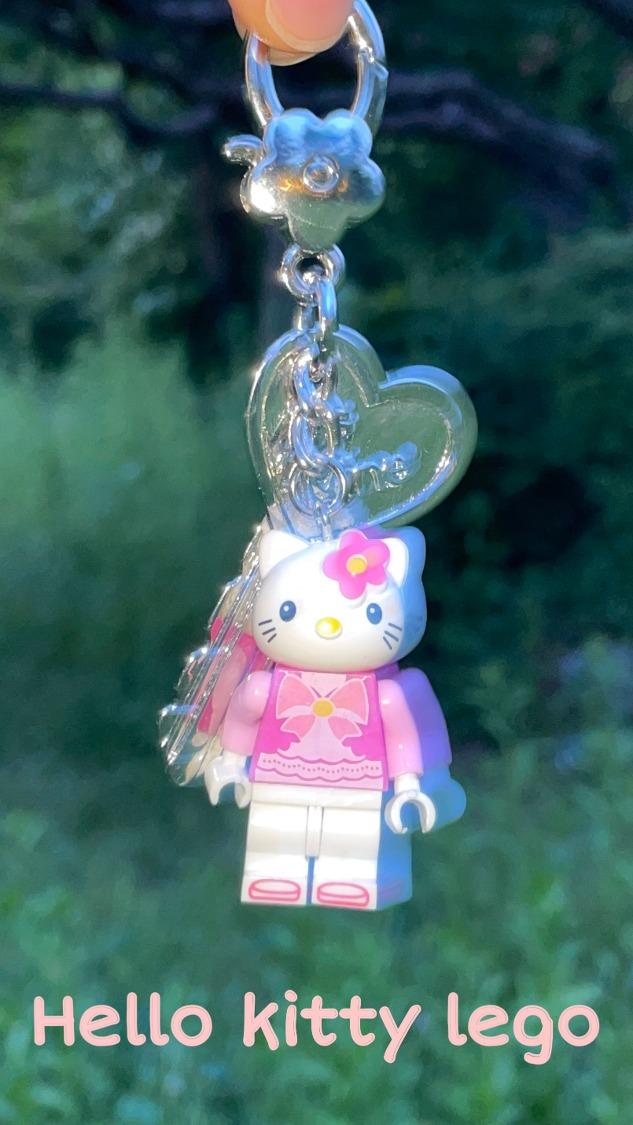 [ONLY] KTTY LEGO KEYRING