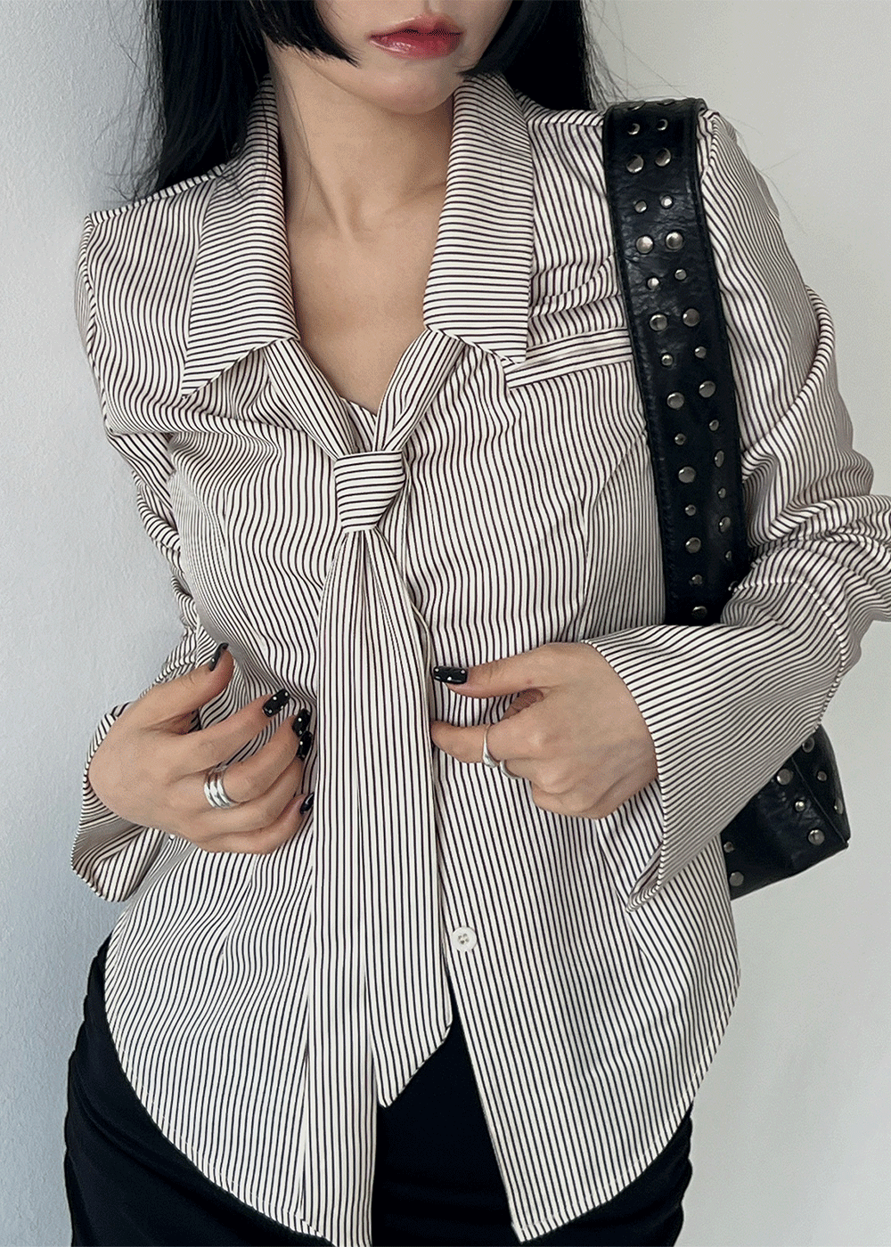 [주문폭주❤️‍🔥/당일배송🚀] 리브 스트라이프 타이 SET 셔츠