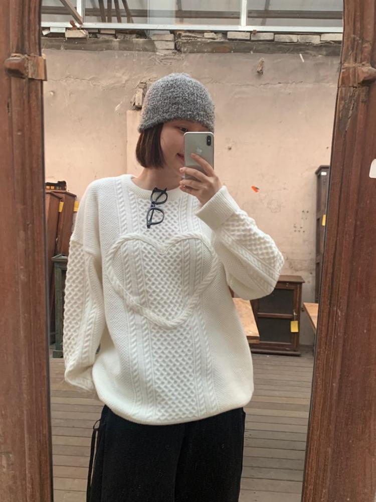 (남녀공용)하트뿅꽈배기니트