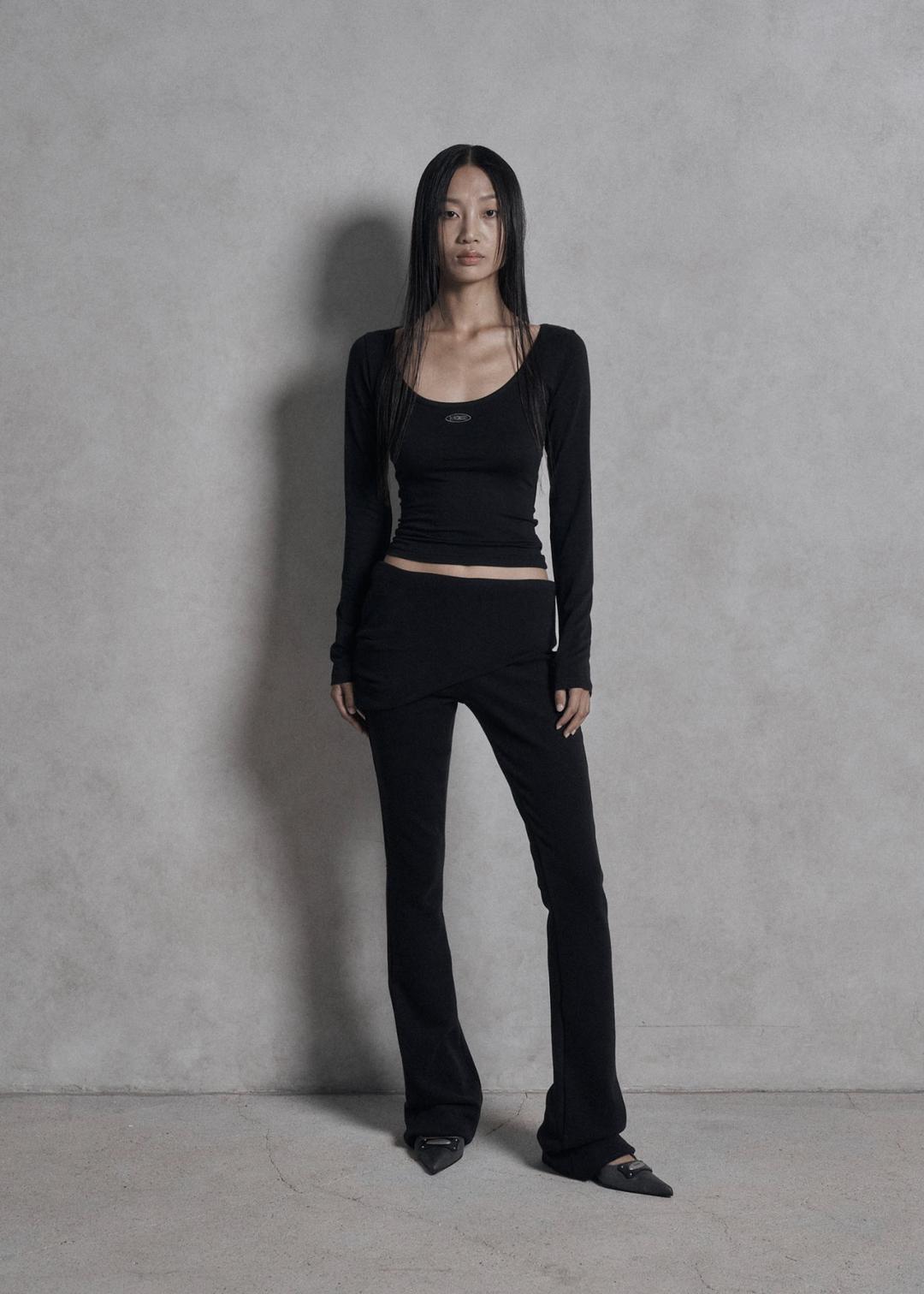 [ 2ND 순차 발송 10/20 ~ ] BASIC DEEP U NECK LONG SLEEVE, BLACK