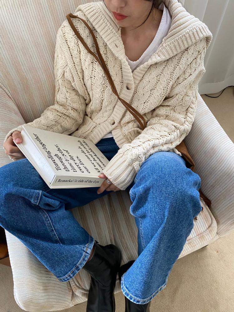 벨누아 꽈배기 도톰 숄카라 케이블 루즈박시핏 니트 단추가디건(베이지,카키)