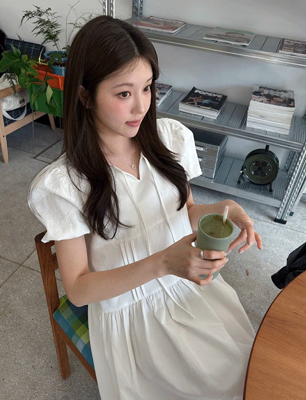 델리아 퍼프 반팔 핀턱 원피스