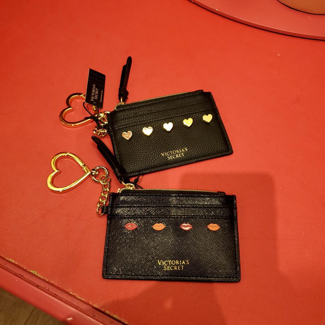 빅토리아시크릿 여성  키 체인 카드 지갑 (하트,입술)