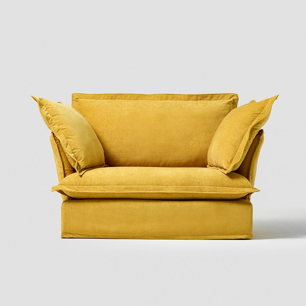 THROW SOFA COUPLE