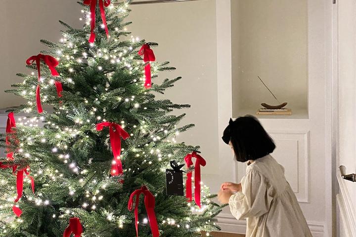 크리스마스 장식 소품 벨벳리본 오너먼트 4pcs 크리스마스 트리오너먼트