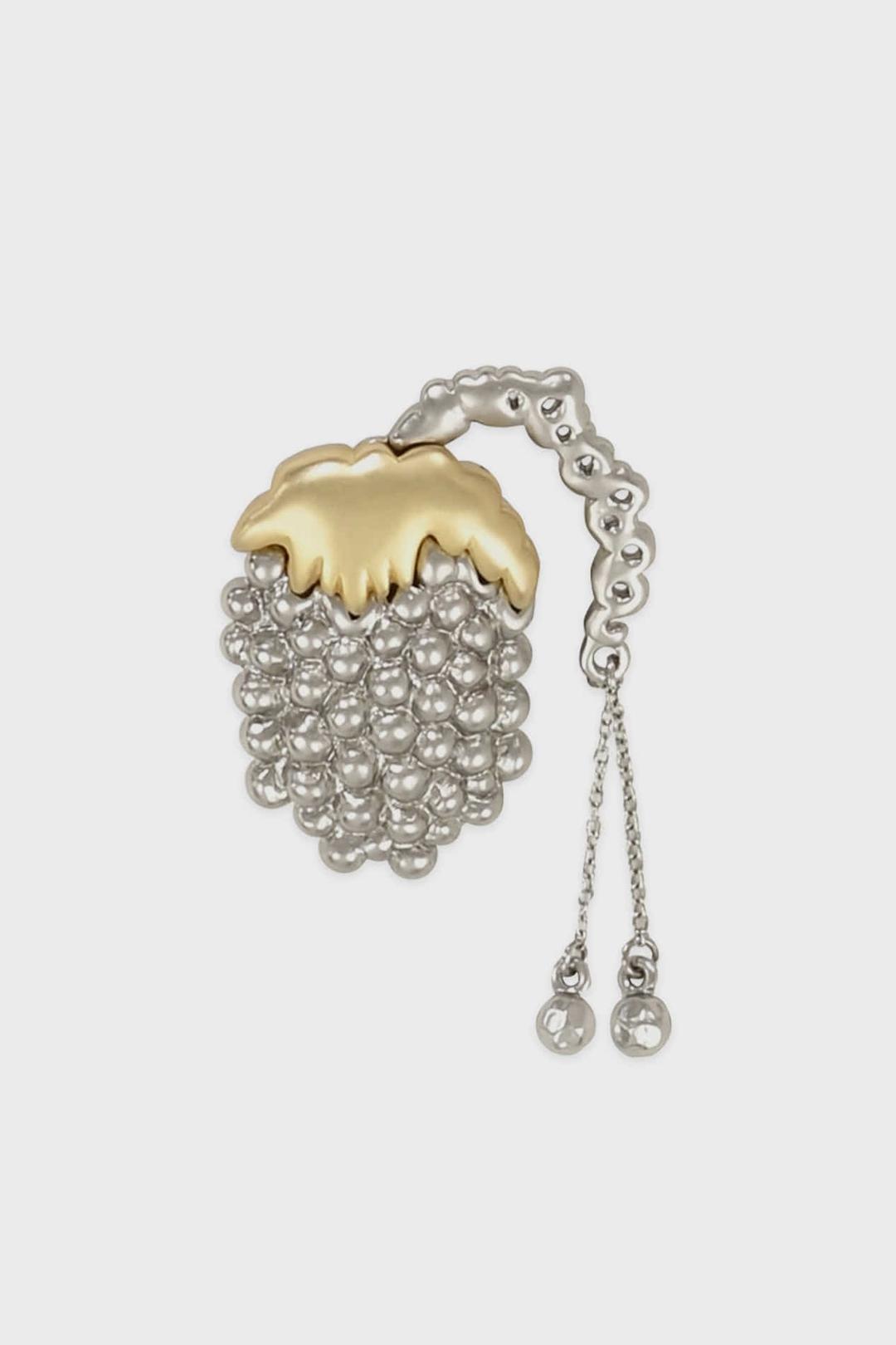 Dangling Grape Brooch (Silver Gold)