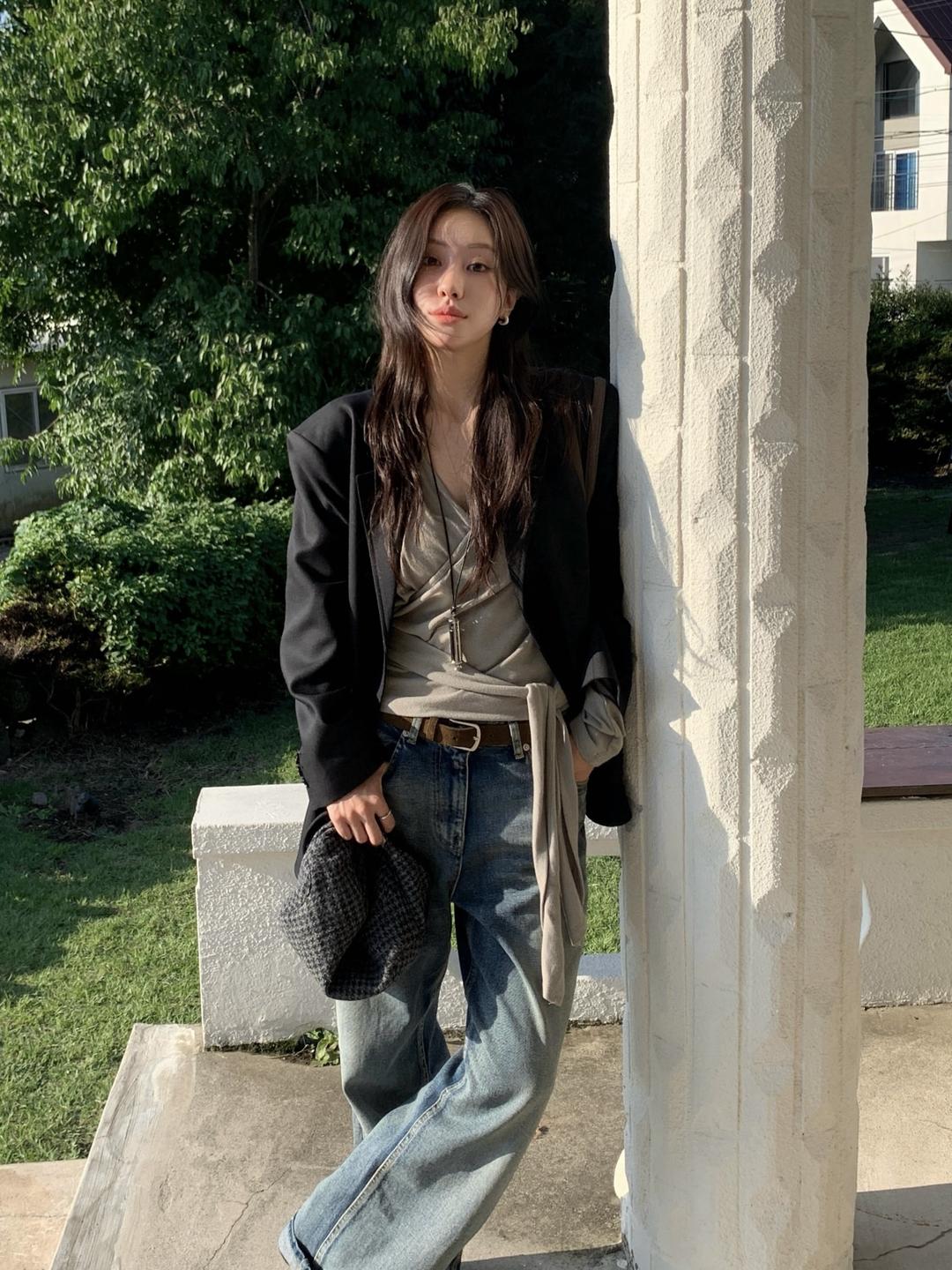 [ARCHITECT] LEA WRAP TEE (KHAKI)