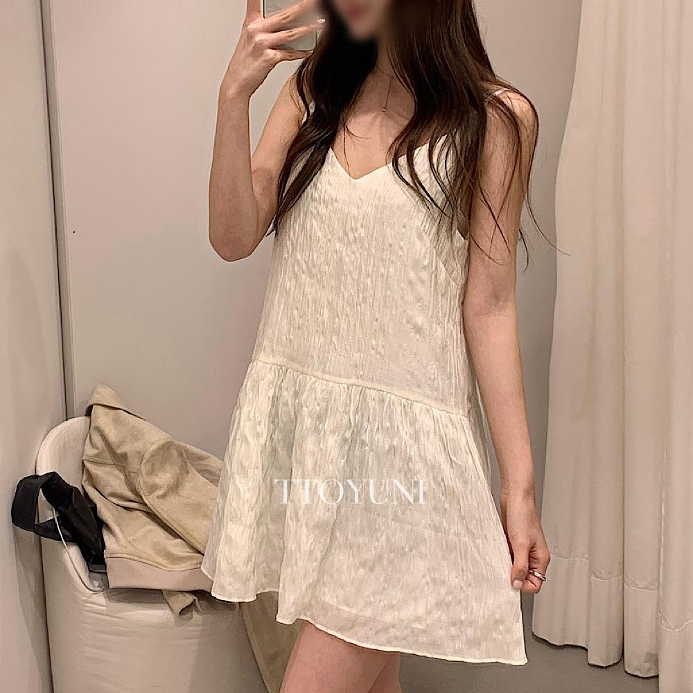 떠유니 (땅일) 베지터블 vegetable 리즈 원피스 브이넥 미니 봄신상 떠유니