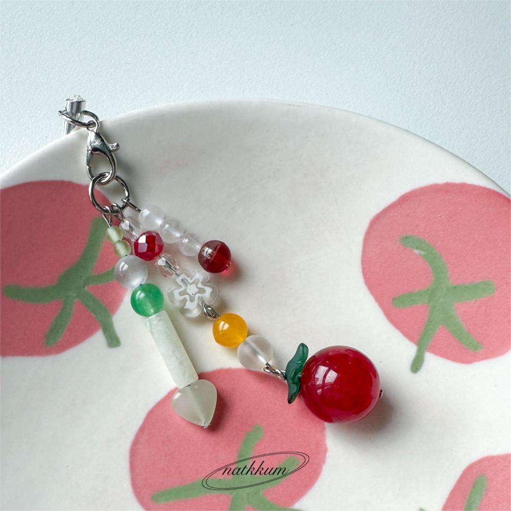 [낮에 꾸는 꿈] 방울토마토 비즈 키링