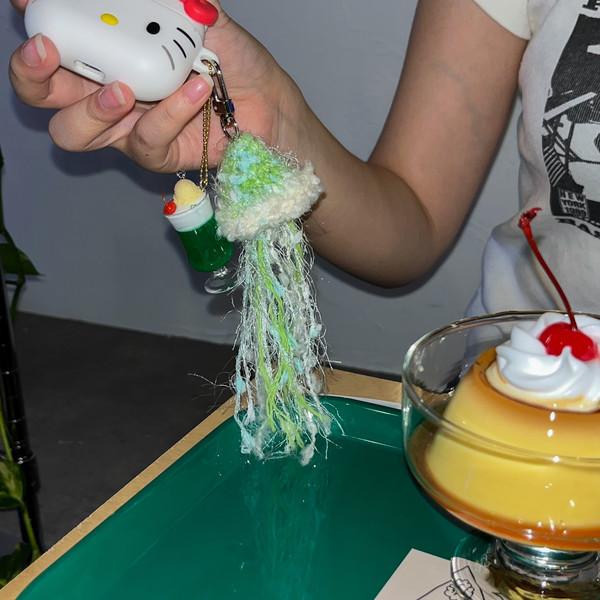 jellyfish keyring - Green