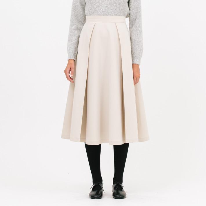 [1차리오더] front tuck flared skirt_cream