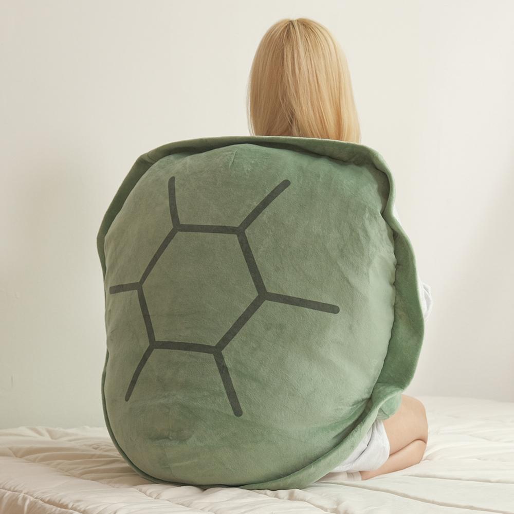 집순이들을 위한 입는 거북이 등껍질 쿠션