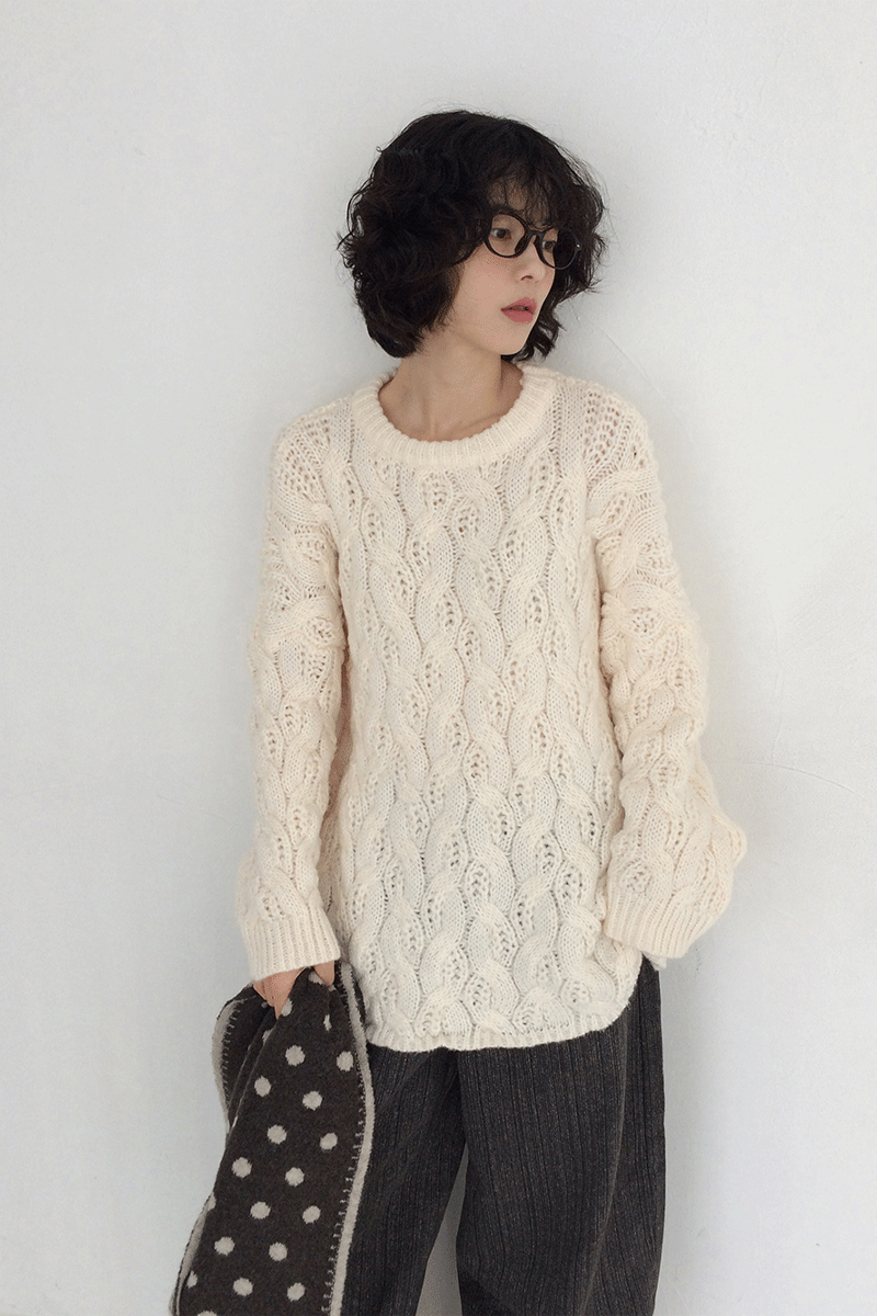 비세 꽈배기 여리 니트