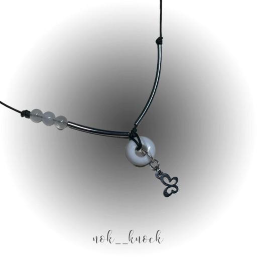 [무료배송] ‘ 녹녹한 여름 흰 도넛 나비  ’ 목걸이