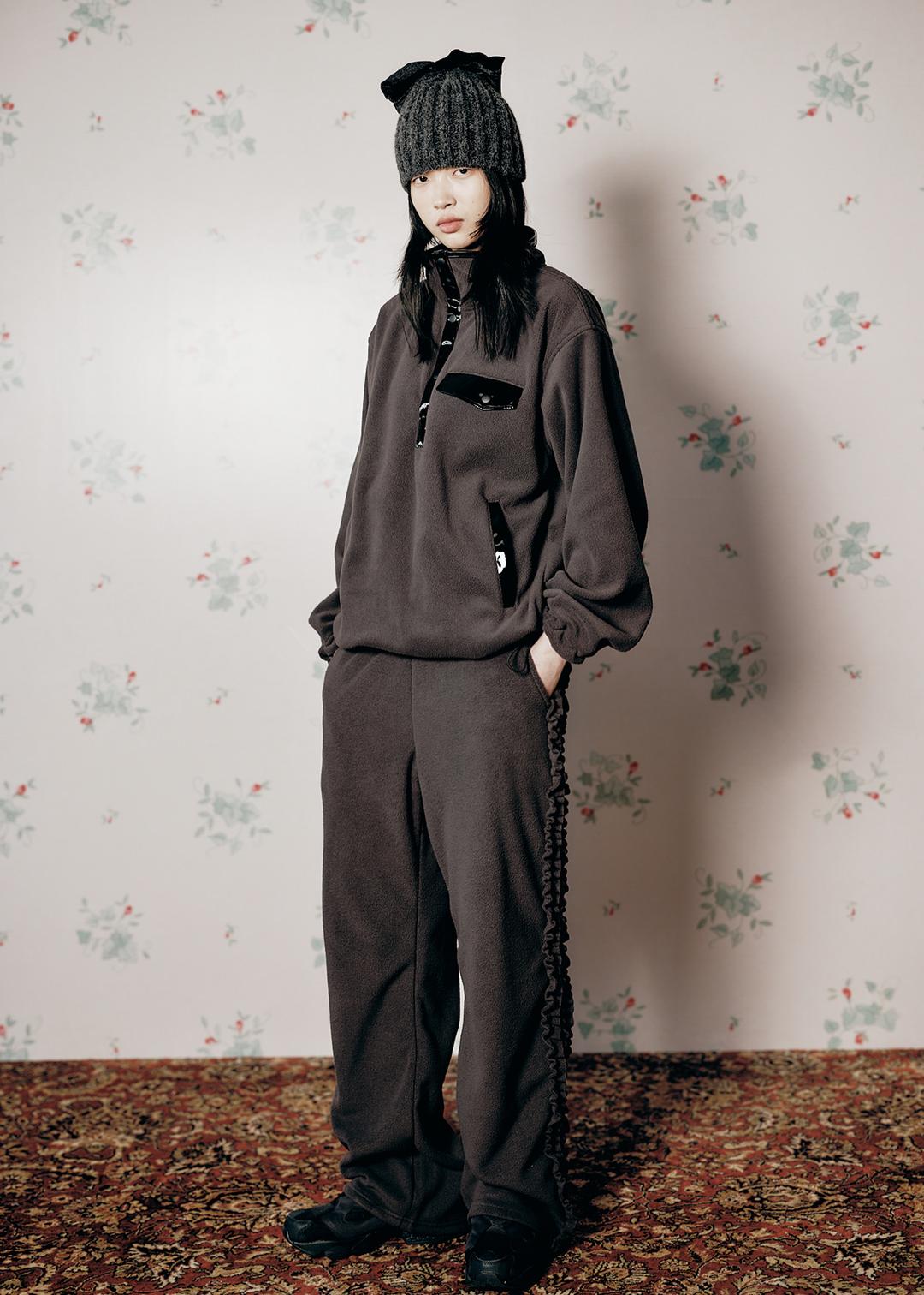 RUFFLE TRACK FLEECE PANTS - CHARCOAL