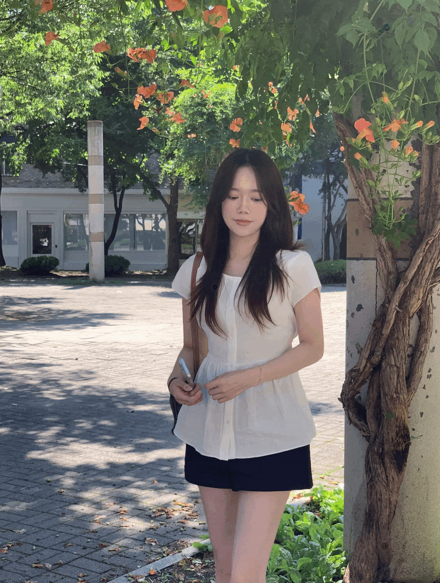 드로우온유 모먼트 블라우스