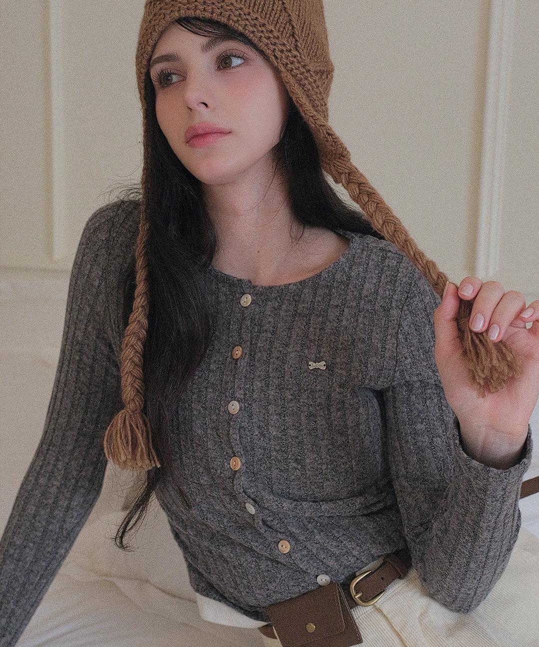 쿨키튼 [직진배송][신축성/슬림핏🧸]버튼 포인트 리브드 골지 듀오 니트 상의 2colors