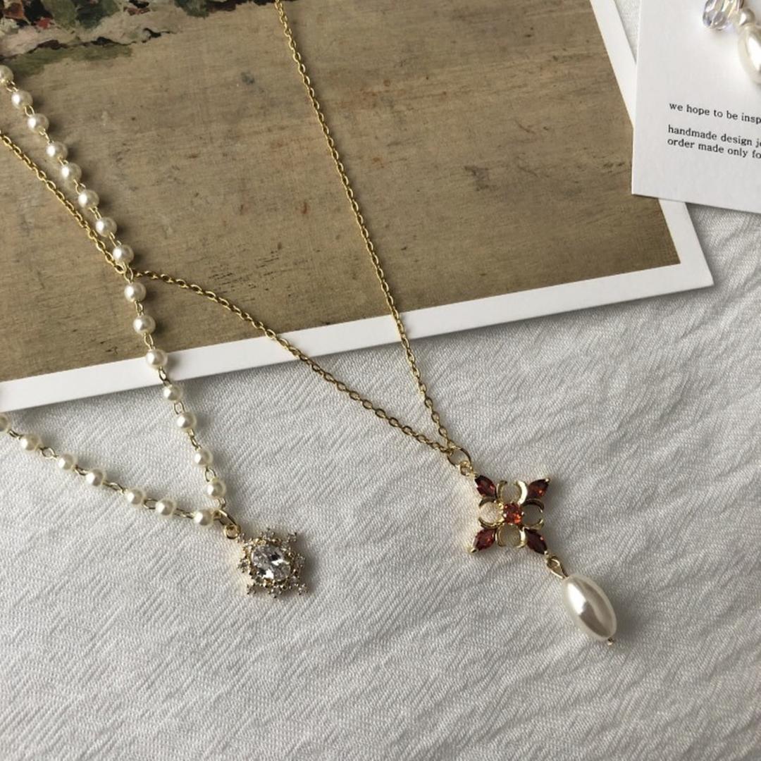 Acer rojo 분위기여신 진주초커 버건디 십자가 목걸이