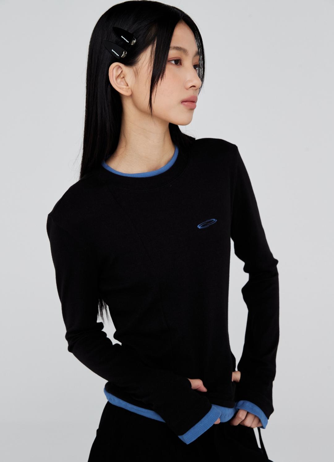 W Small Logo Layered T Shirt - Black