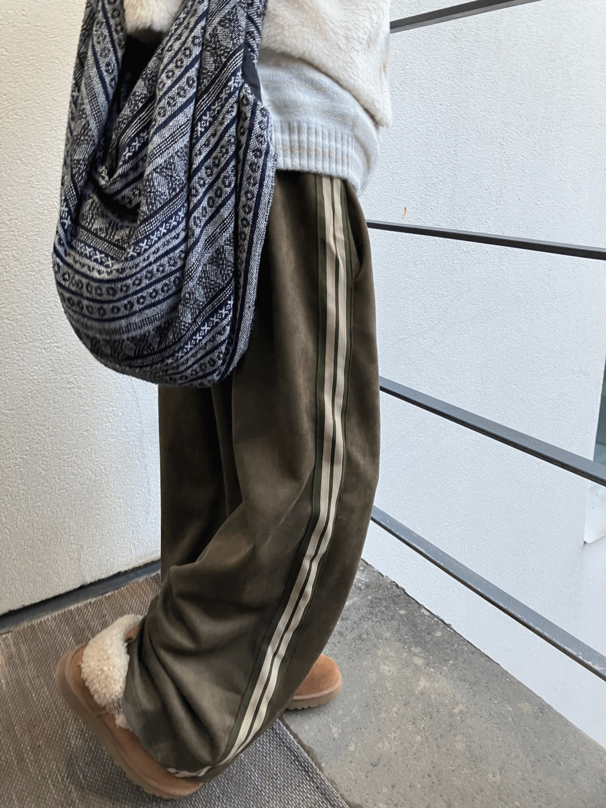모래하우스 moss track pants