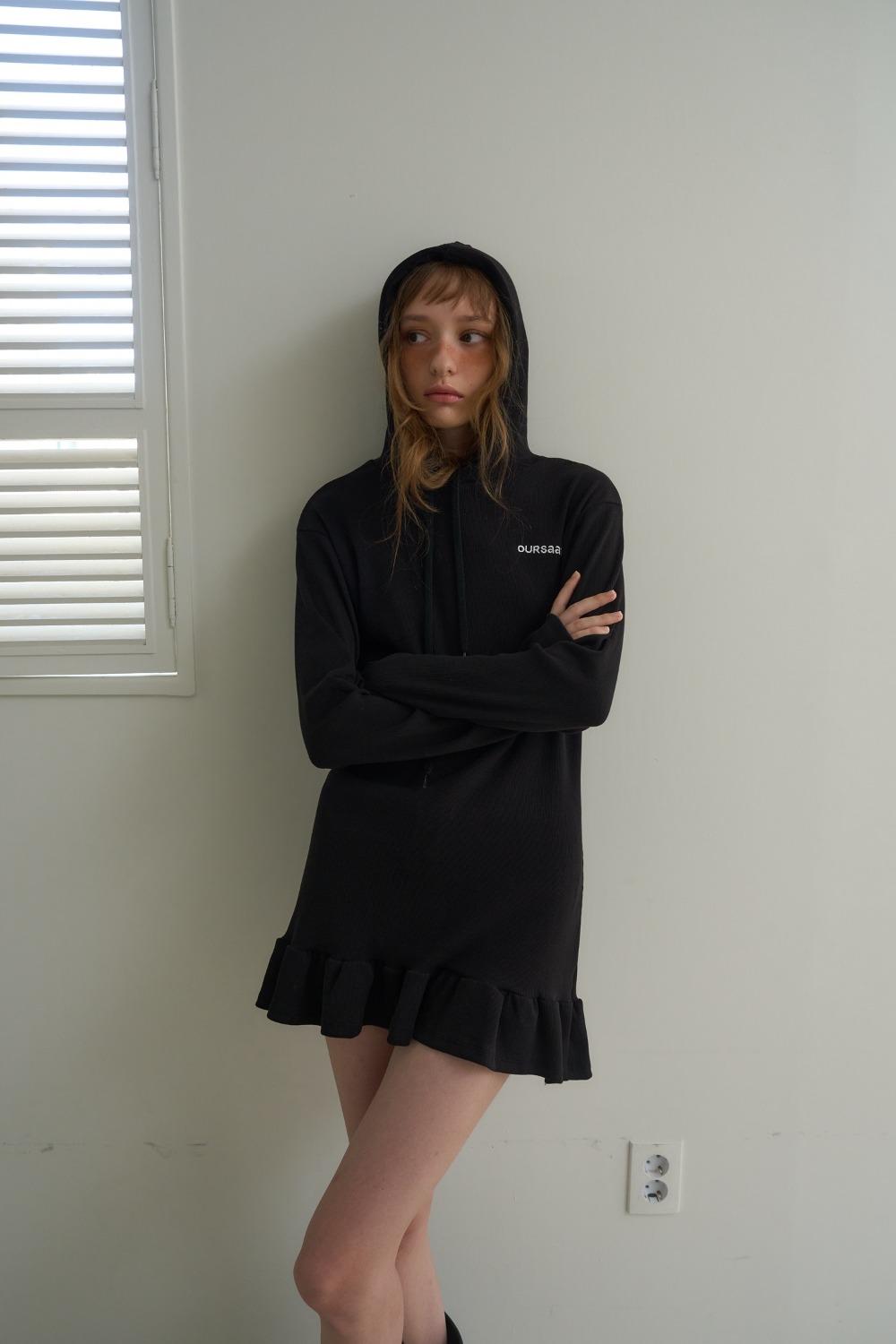 Wandering Frill Dress / Black