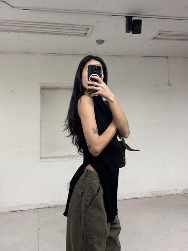 Mila Owen black wide slit vest#