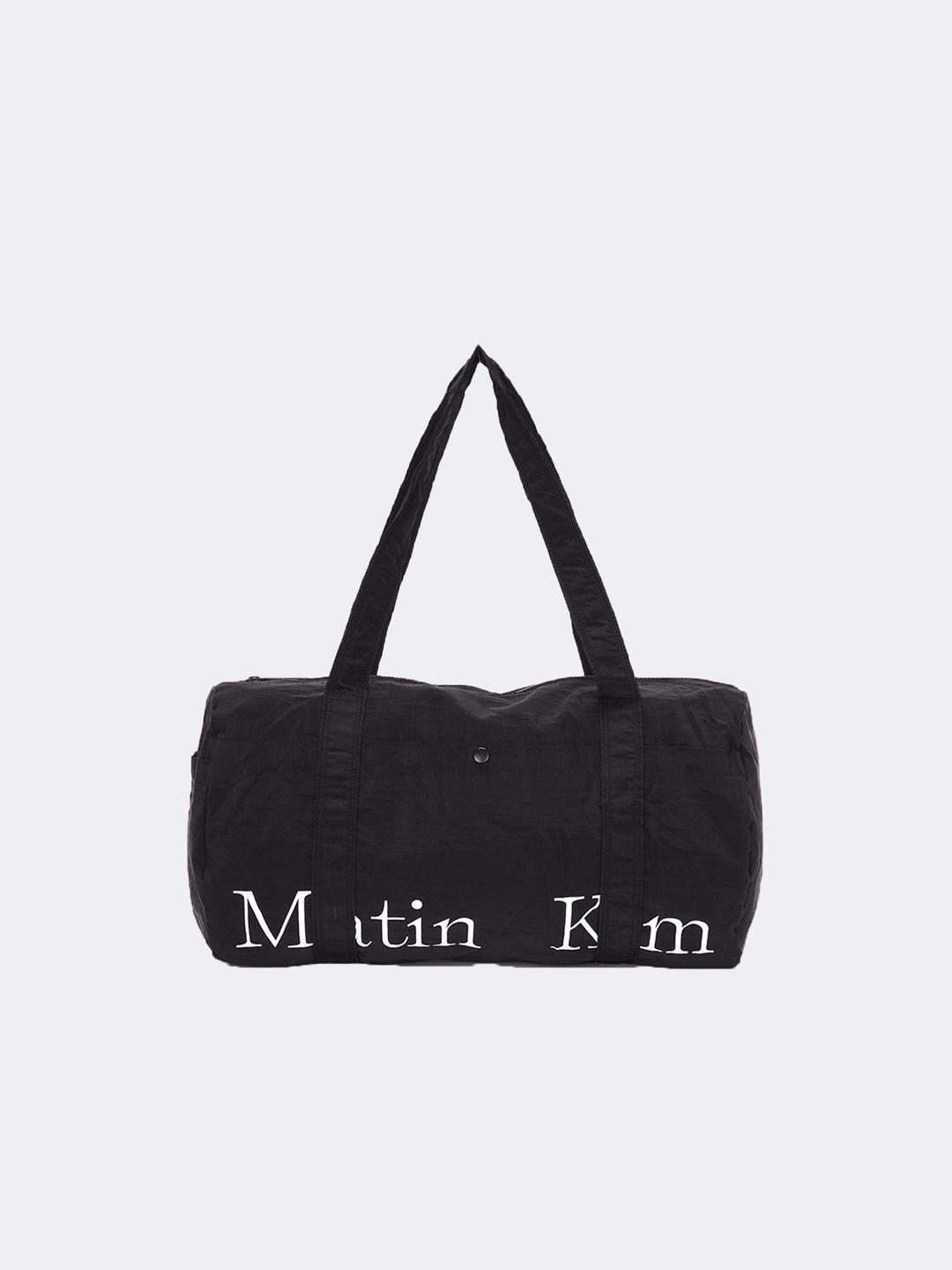 마뗑킴 LOGO SPORTY DUFFEL BAG IN BLACK