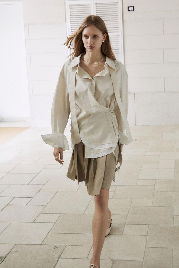 MARIA Double Layered Cuffs Shirts_Beige