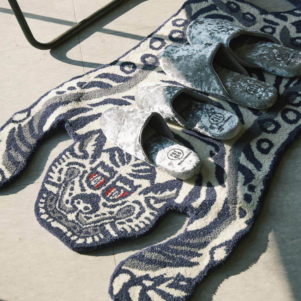 WHITE TIBETAN TIGER RUG - SMALL / W60×D100 (cm) / SBTCH/호랑이 러그/ 타이거 러그