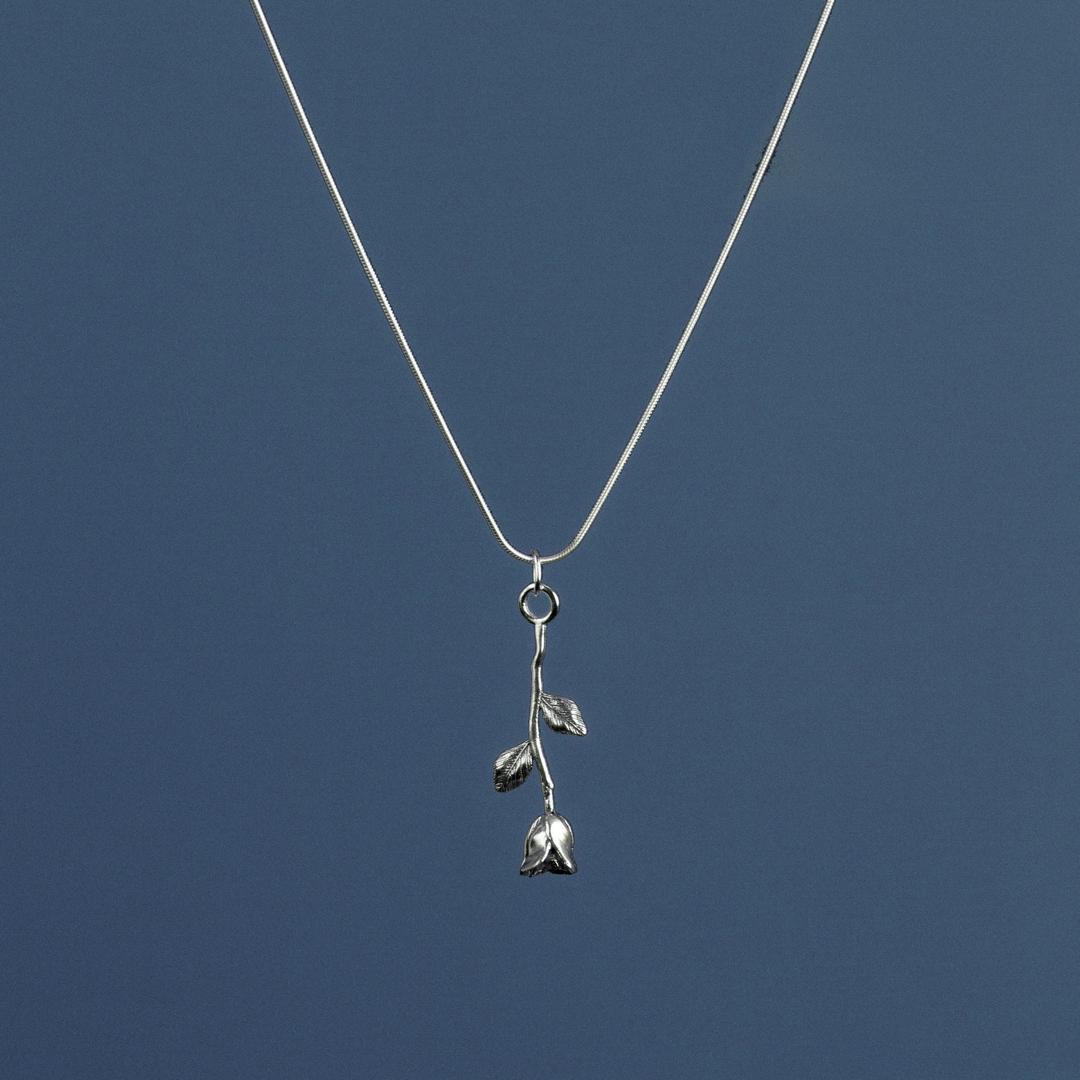 [송민호, Sik-k 착용] rose necklace