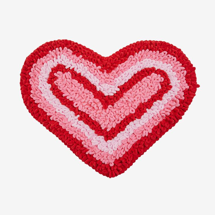 heart beam rug S-size (red)