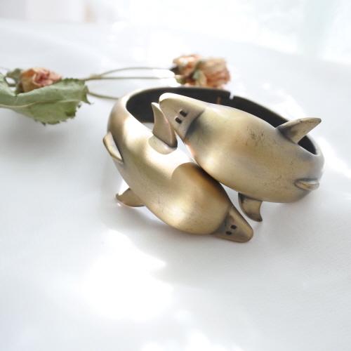 1980s dolphins clamper bracelet