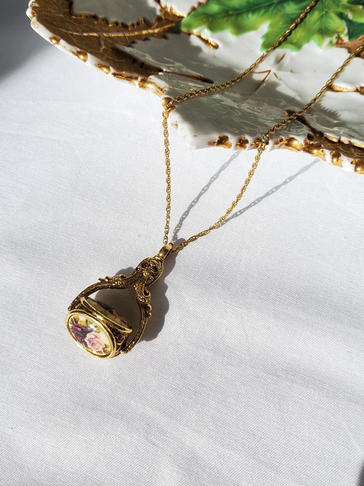 [중고] [1928] 빈티지 3면 스핀 펜던트 목걸이 J#5280 : 빈티지 주얼리(할인가)