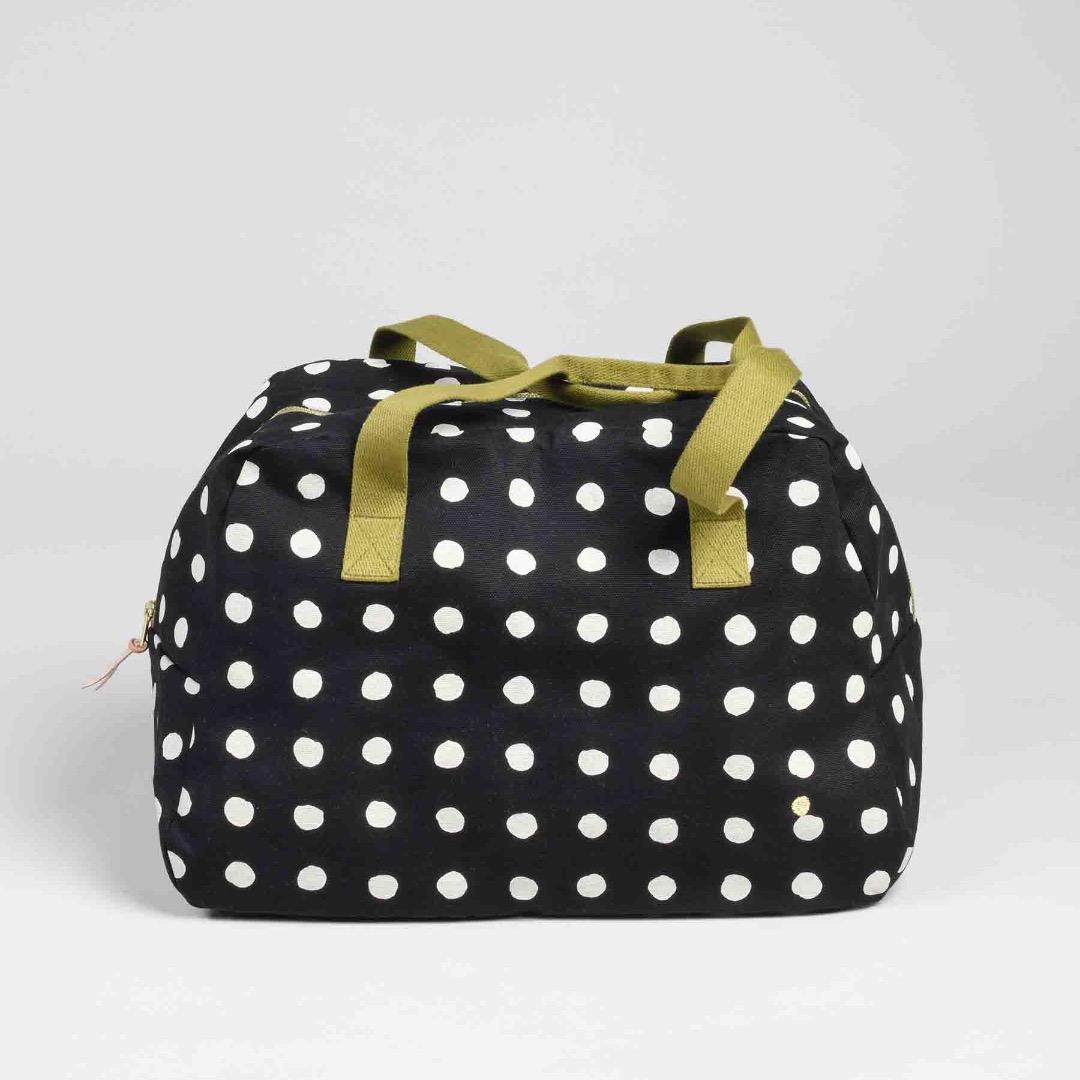 LCG252 Weekend Bag: Mia Caviar