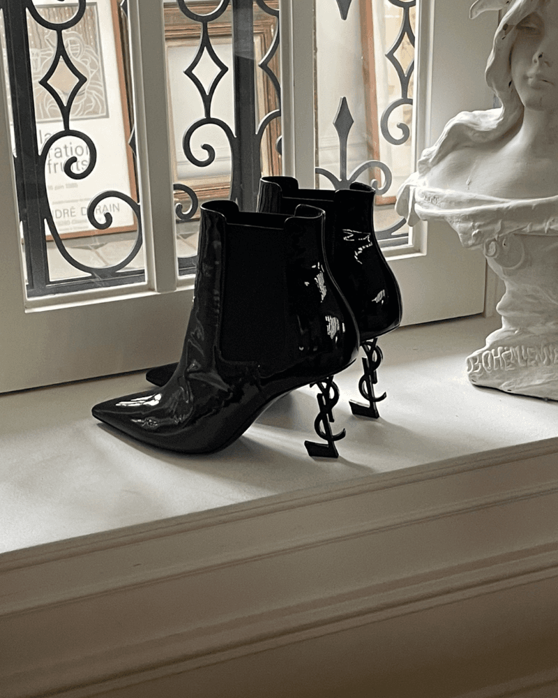 생로랑 블랙 페이던트 레더 오피움 YSL 앵클 부츠