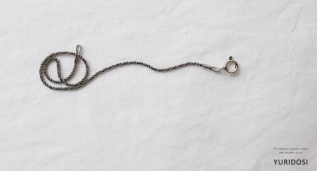 Antique Silver Bracelet _ Twist 1.0